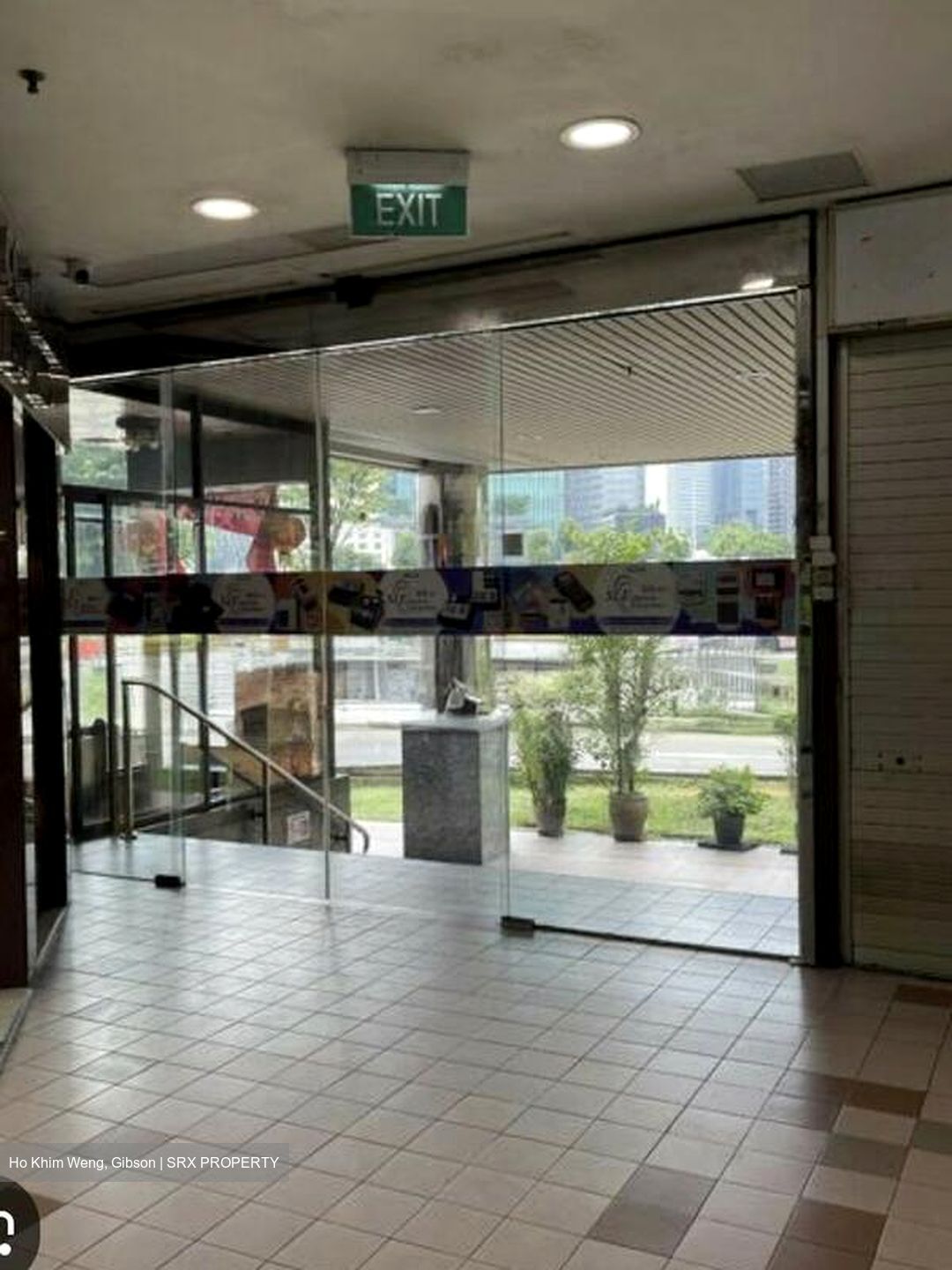 Sim Lim Square (D7), Shop House #496714561